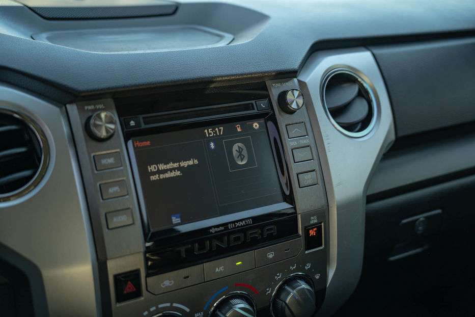 Продам Toyota Tundra CrewMax Cab 4x4 2019 года в Черновцах