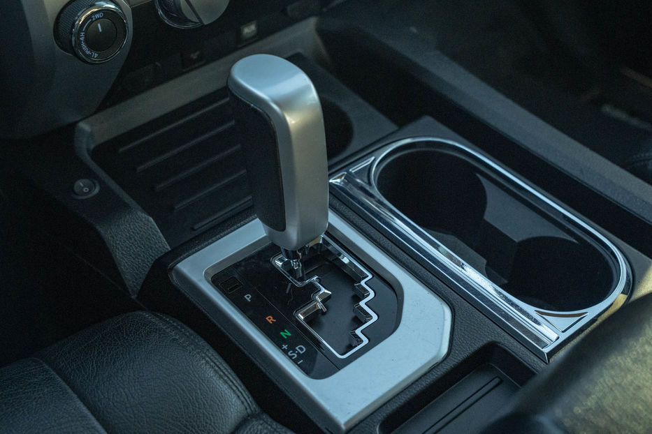 Продам Toyota Tundra CrewMax Cab 4x4 2019 года в Черновцах