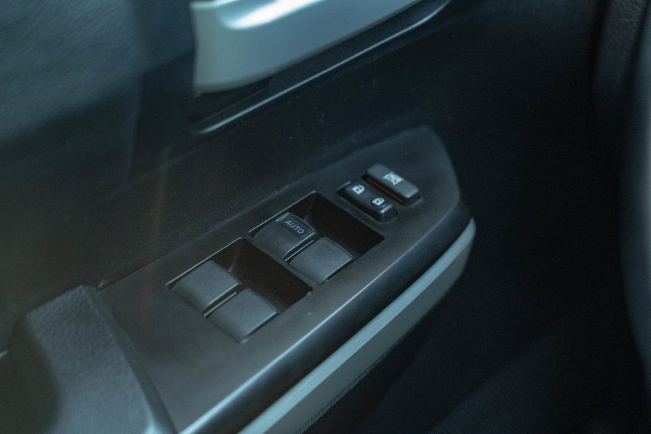 Продам Toyota Tundra CrewMax Cab 4x4 2019 года в Черновцах