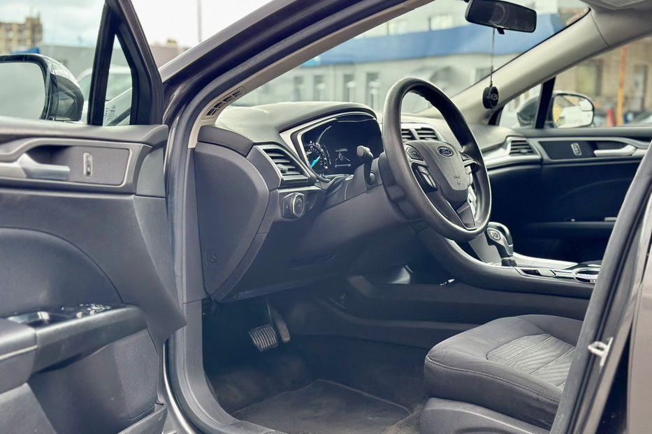Продам Ford Fusion 2.5 Duratec AT (180 к.с.) 2016 года в Киеве
