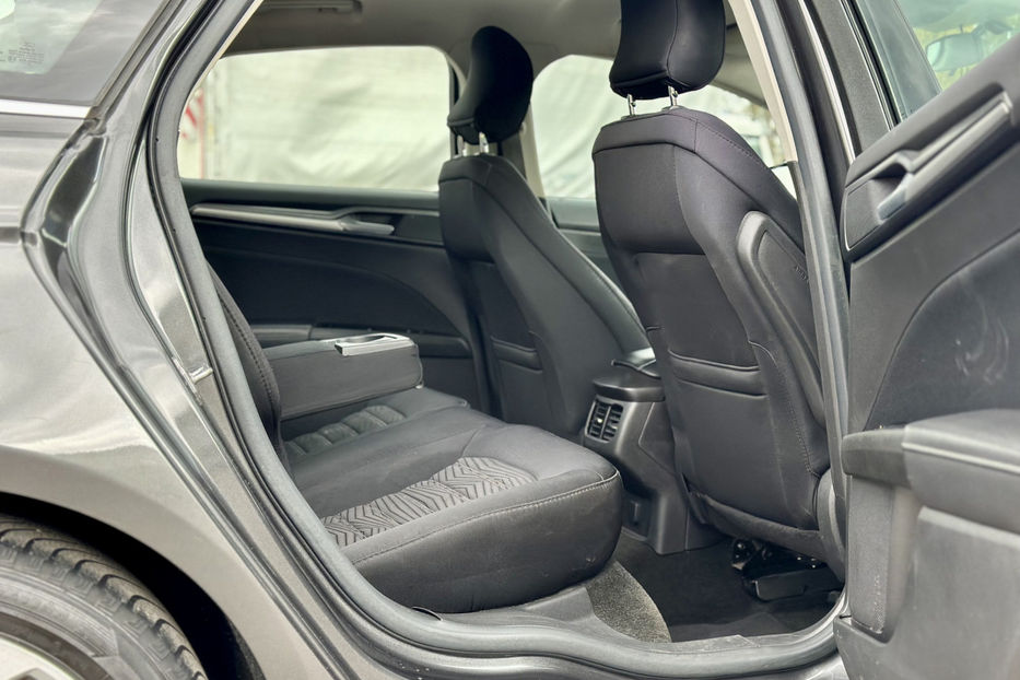 Продам Ford Fusion 2.5 Duratec AT (180 к.с.) 2016 года в Киеве