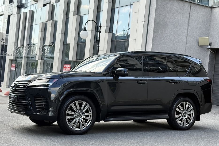 Продам Lexus LX 570 LX 600 SUPERIOR  2022 года в Киеве