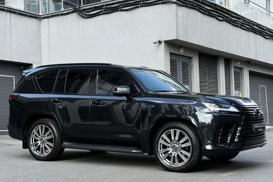 Продам Lexus LX 570 LX 600 SUPERIOR  2022 года в Киеве