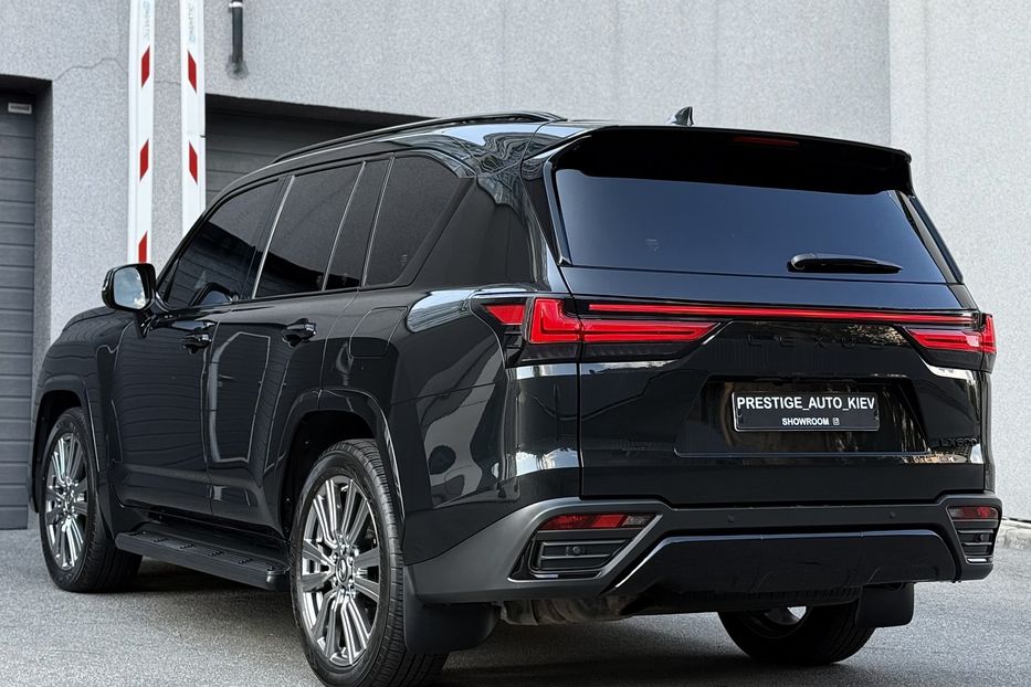 Продам Lexus LX 570 LX 600 SUPERIOR  2022 года в Киеве