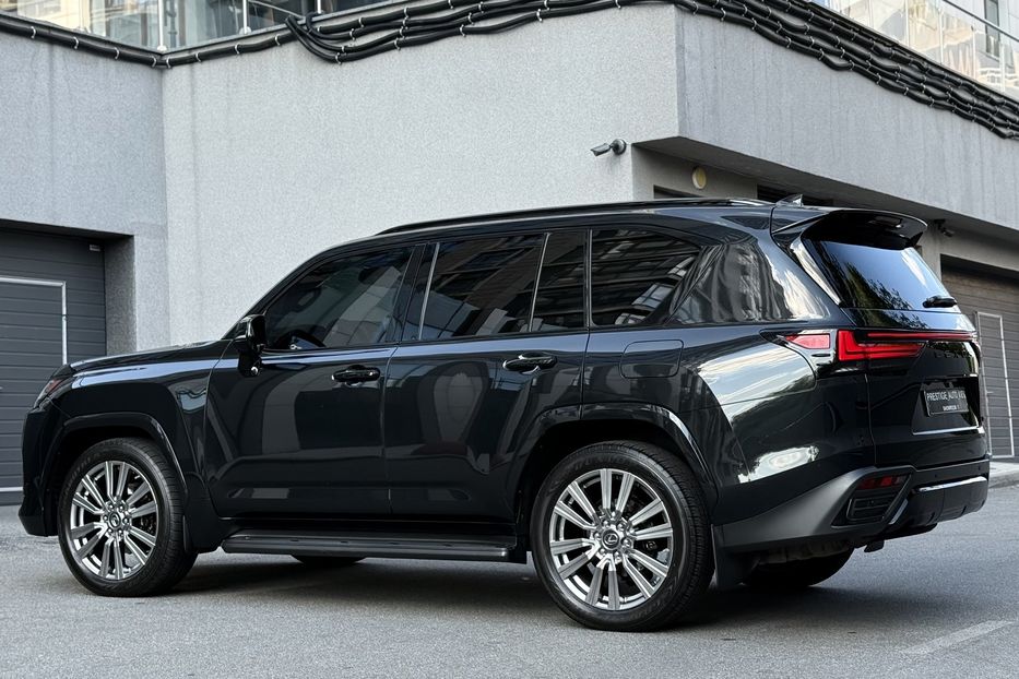 Продам Lexus LX 570 LX 600 SUPERIOR  2022 года в Киеве