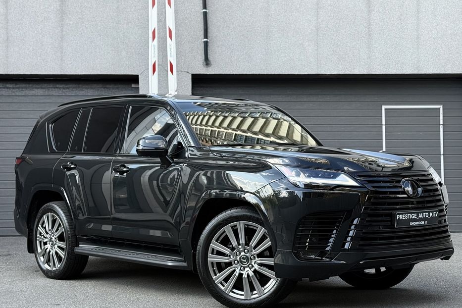 Продам Lexus LX 570 LX 600 SUPERIOR  2022 года в Киеве