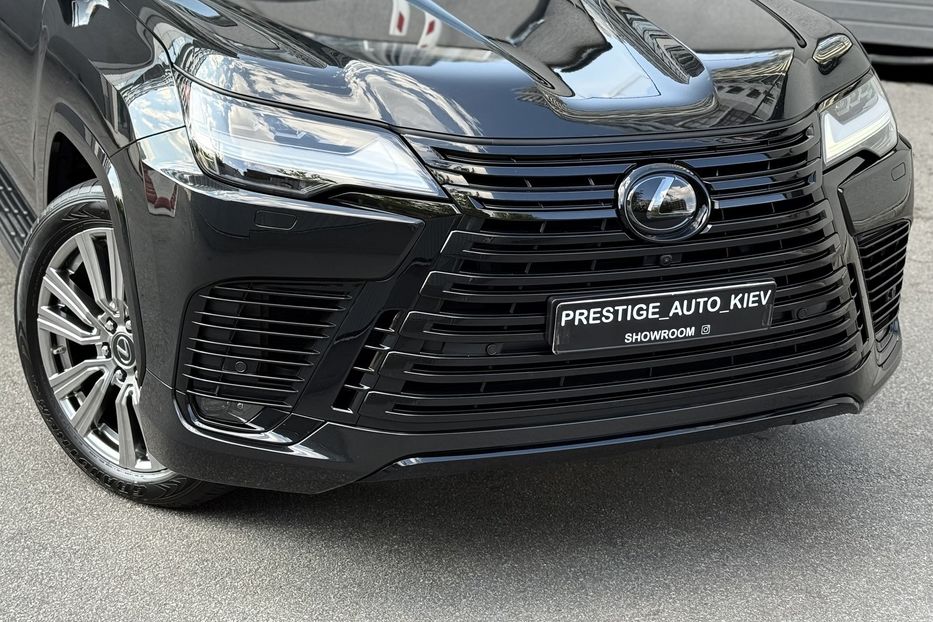 Продам Lexus LX 570 LX 600 SUPERIOR  2022 года в Киеве