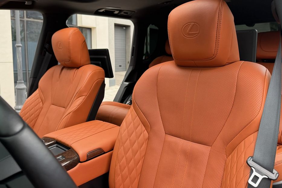 Продам Lexus LX 570 LX 600 SUPERIOR  2022 года в Киеве