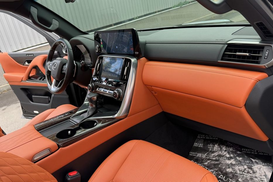 Продам Lexus LX 570 LX 600 SUPERIOR  2022 года в Киеве