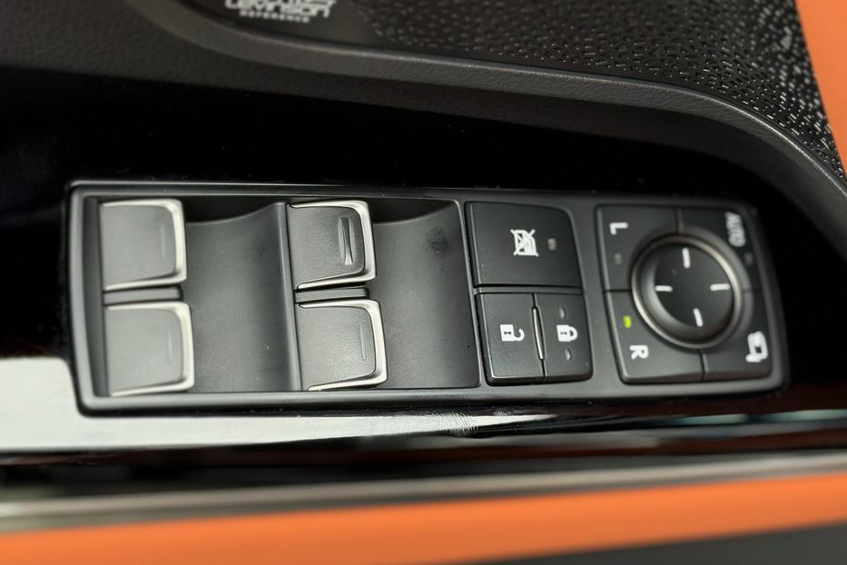 Продам Lexus LX 570 LX 600 SUPERIOR  2022 года в Киеве