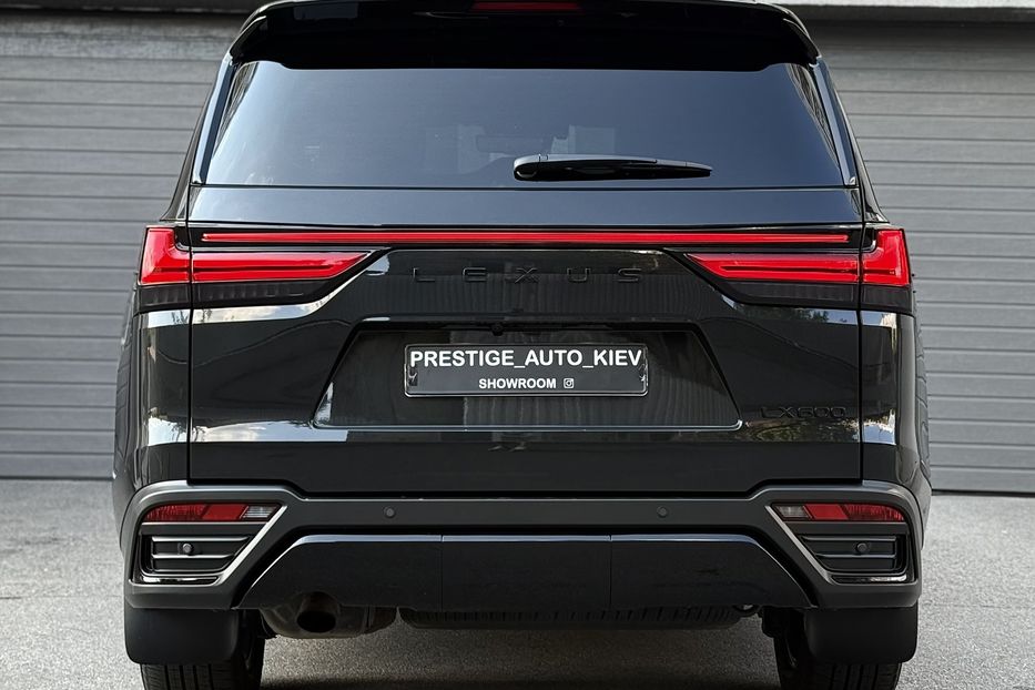 Продам Lexus LX 570 LX 600 SUPERIOR  2022 года в Киеве
