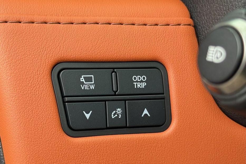 Продам Lexus LX 570 LX 600 SUPERIOR  2022 года в Киеве