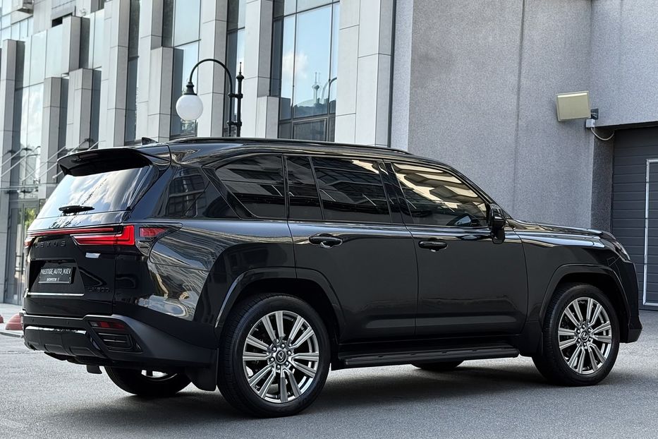 Продам Lexus LX 570 LX 600 SUPERIOR  2022 года в Киеве
