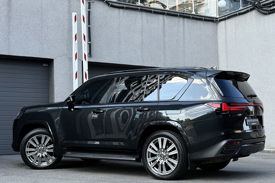 Продам Lexus LX 570 LX 600 SUPERIOR  2022 года в Киеве