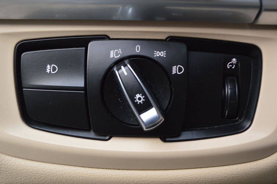 Продам BMW X5 4.0е Plug-in 2016 года в Одессе