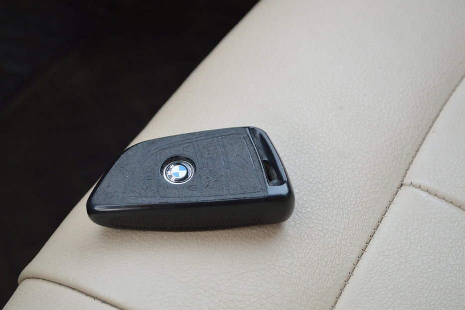 Продам BMW X5 4.0е Plug-in 2016 года в Одессе