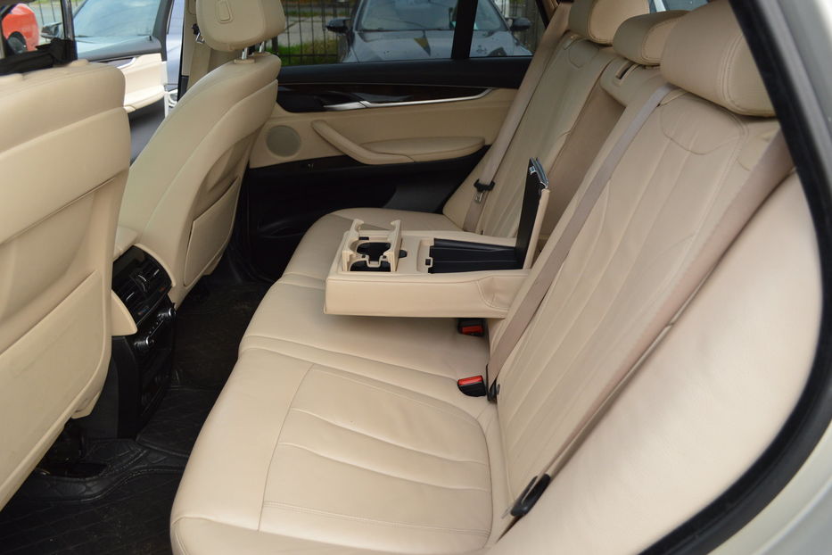 Продам BMW X5 4.0е Plug-in 2016 года в Одессе