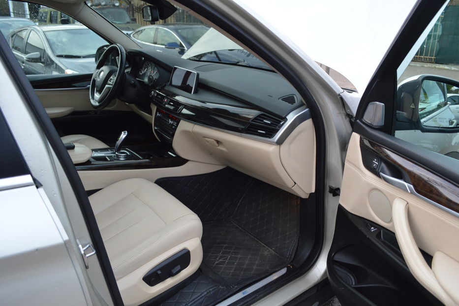 Продам BMW X5 4.0е Plug-in 2016 года в Одессе
