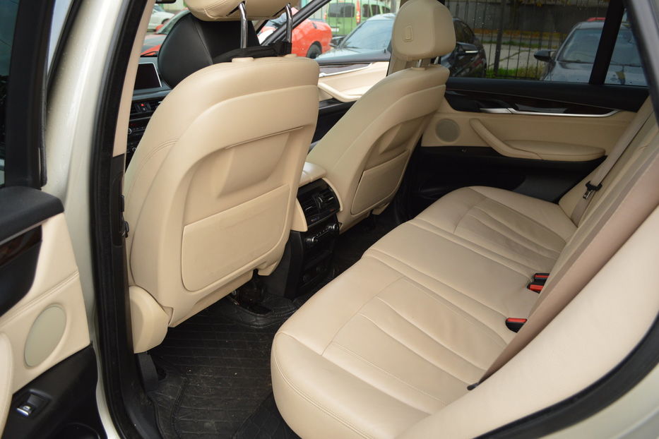 Продам BMW X5 4.0е Plug-in 2016 года в Одессе