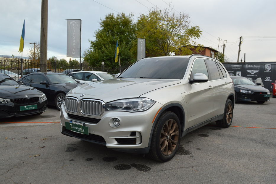 Продам BMW X5 4.0е Plug-in 2016 года в Одессе