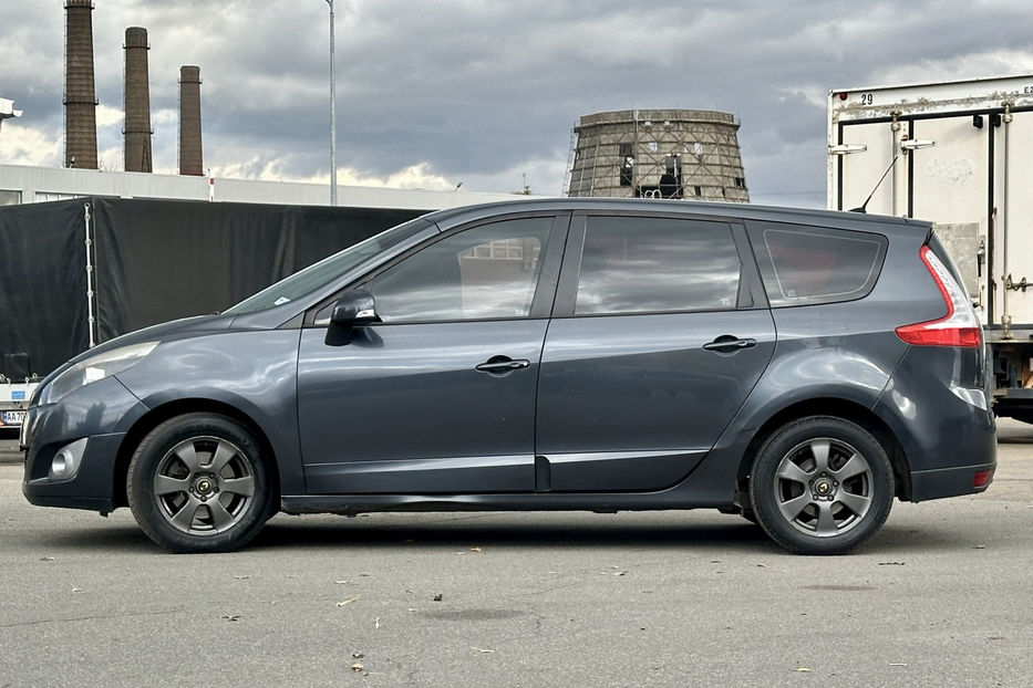 Продам Renault Scenic 2011 года в Киеве