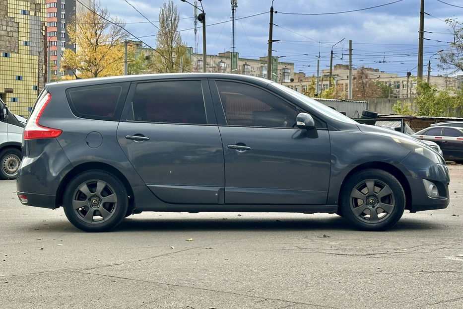 Продам Renault Scenic 2011 года в Киеве