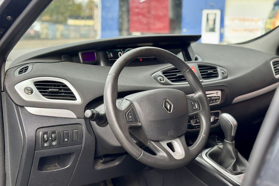 Продам Renault Scenic 2011 года в Киеве