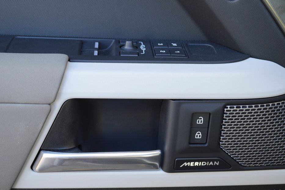 Продам Land Rover Defender 110 300 л.с. 2022 года в Одессе