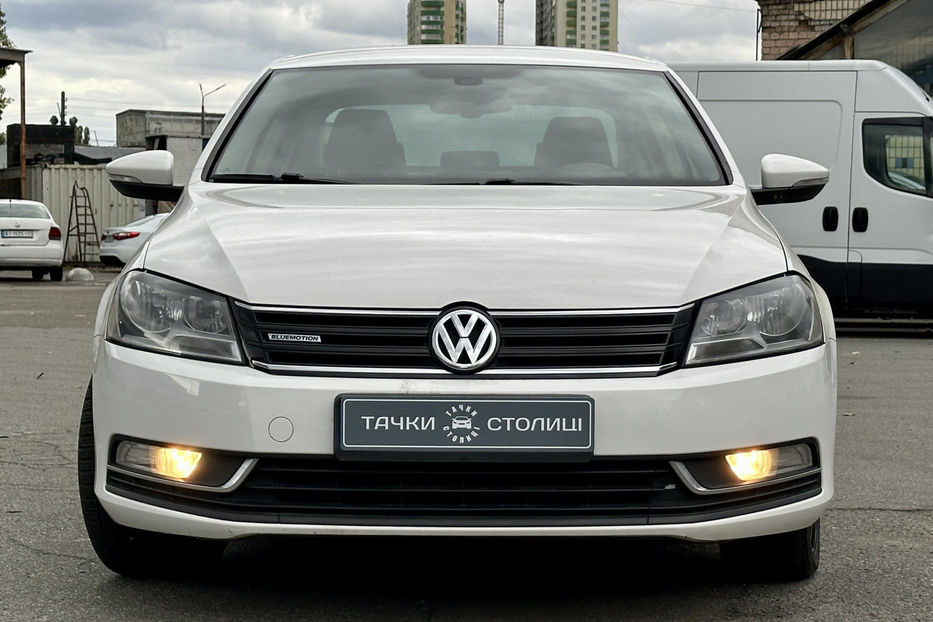 Продам Volkswagen Passat B7 2013 года в Киеве
