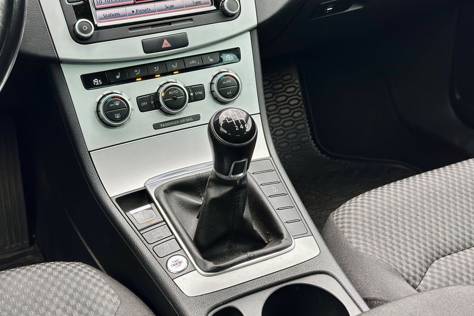 Продам Volkswagen Passat B7 2013 года в Киеве