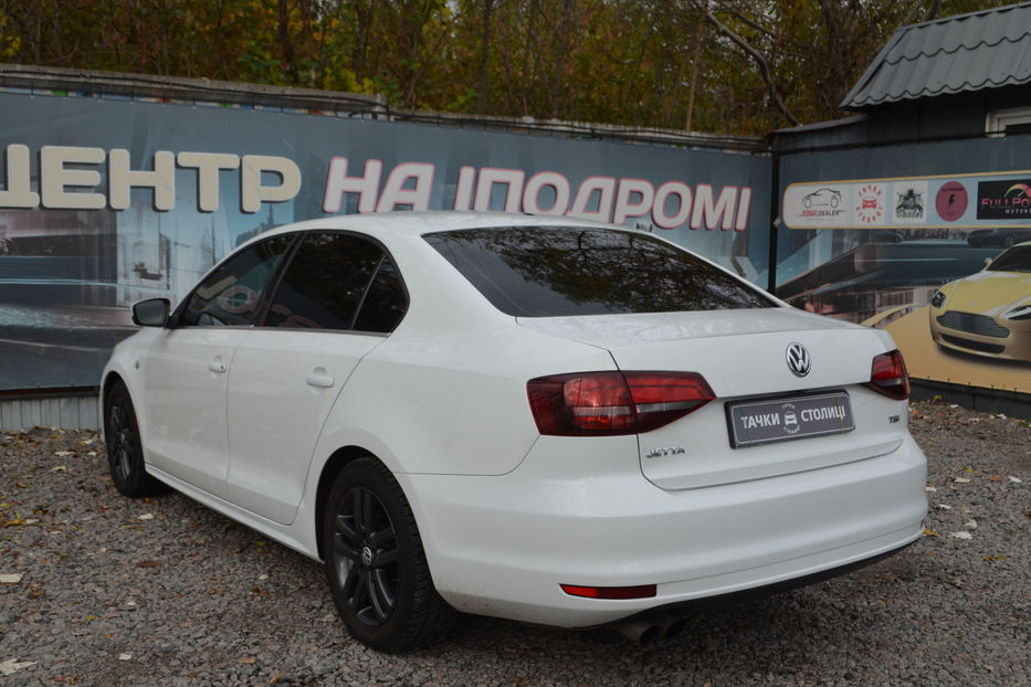 Продам Volkswagen Jetta 2016 года в Киеве