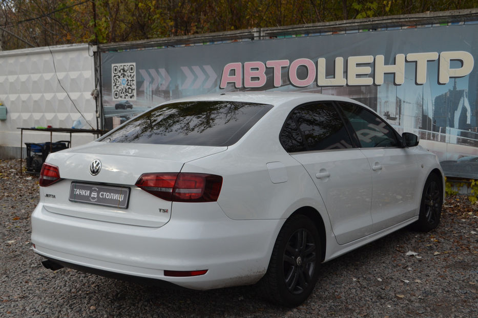 Продам Volkswagen Jetta 2016 года в Киеве