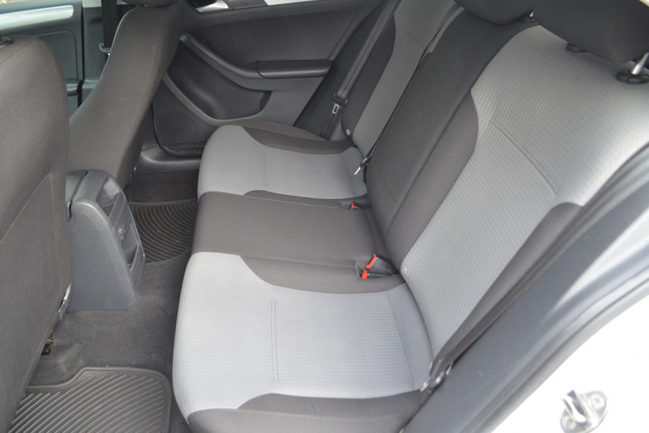 Продам Volkswagen Jetta 2016 года в Киеве