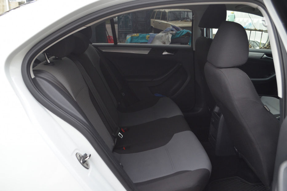 Продам Volkswagen Jetta 2016 года в Киеве