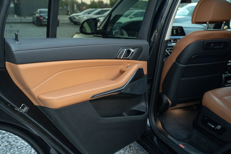 Продам BMW X7 xDrive40i 2021 года в Черновцах