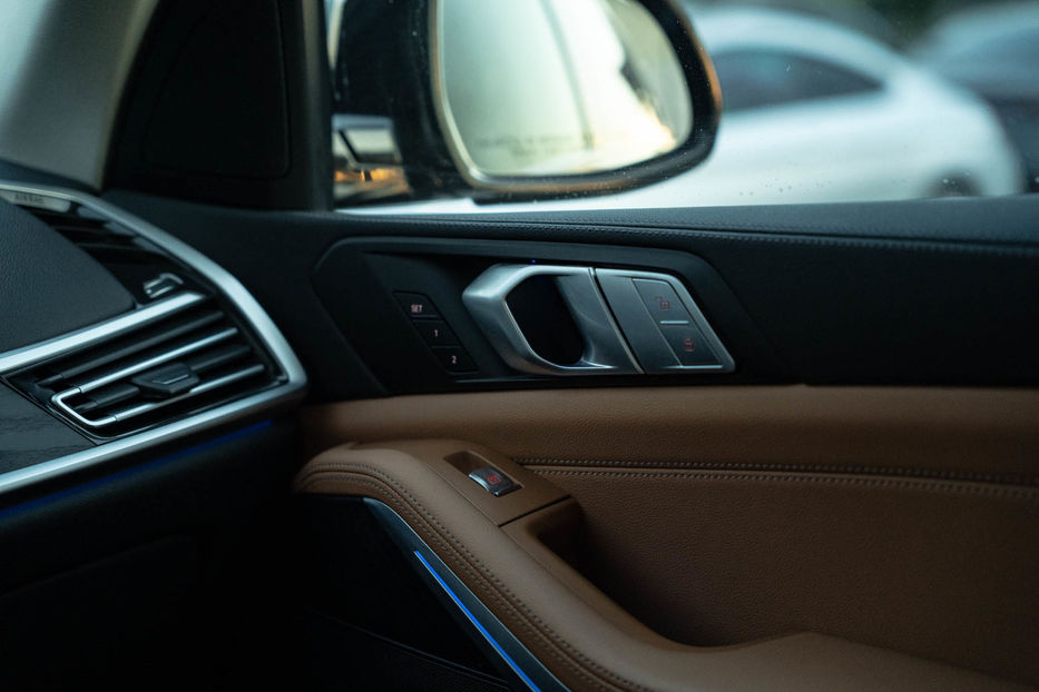 Продам BMW X7 xDrive40i 2021 года в Черновцах