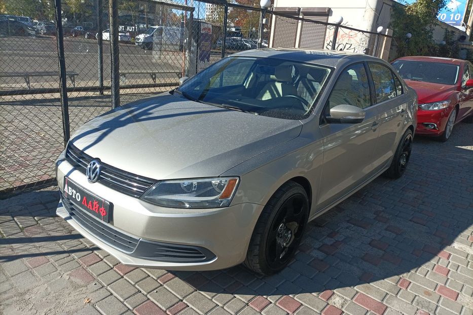 Продам Volkswagen Jetta максимал 2013 года в Одессе