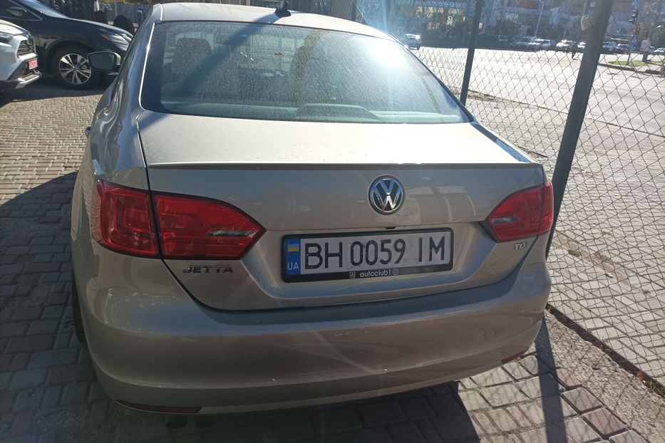 Продам Volkswagen Jetta максимал 2013 года в Одессе