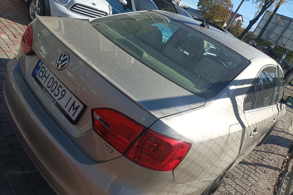 Продам Volkswagen Jetta максимал 2013 года в Одессе