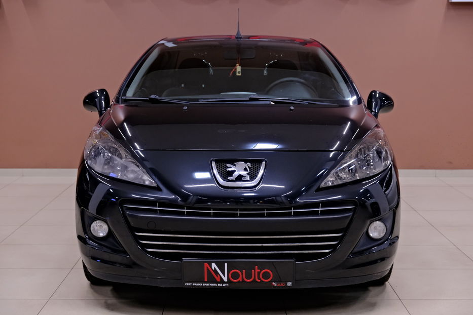 Продам Peugeot 207 2012 года в Одессе