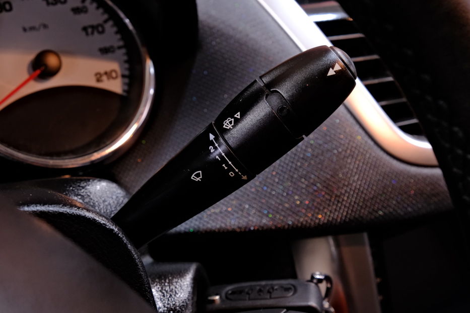 Продам Peugeot 207 2012 года в Одессе