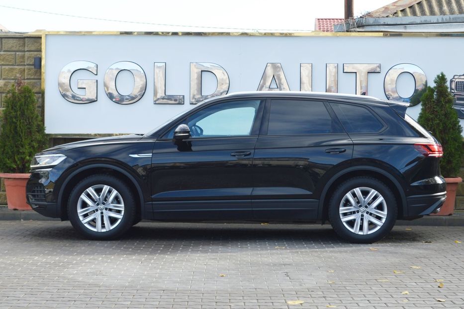 Продам Volkswagen Touareg 3.0 TDI 286 л.с. 2018 года в Одессе