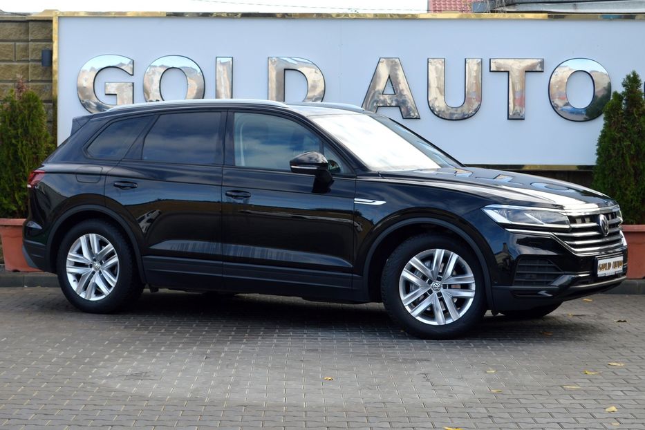 Продам Volkswagen Touareg 3.0 TDI 286 л.с. 2018 года в Одессе