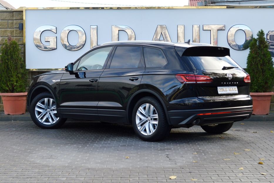 Продам Volkswagen Touareg 3.0 TDI 286 л.с. 2018 года в Одессе