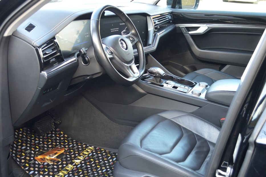 Продам Volkswagen Touareg 3.0 TDI 286 л.с. 2018 года в Одессе