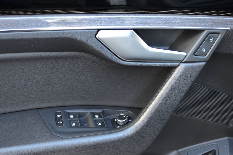 Продам Volkswagen Touareg 3.0 TDI 286 л.с. 2018 года в Одессе