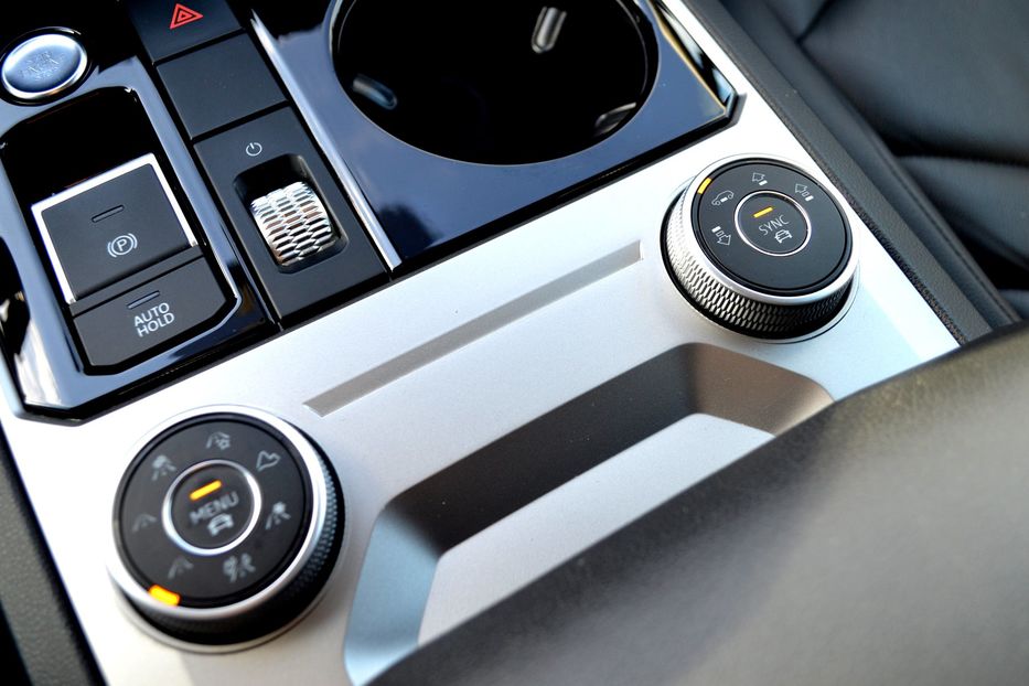 Продам Volkswagen Touareg 3.0 TDI 286 л.с. 2018 года в Одессе