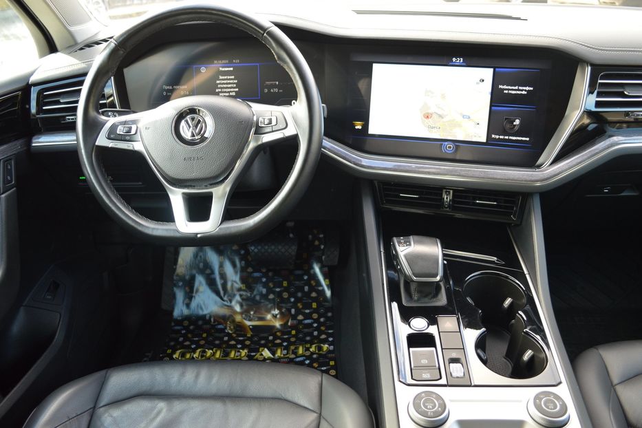 Продам Volkswagen Touareg 3.0 TDI 286 л.с. 2018 года в Одессе