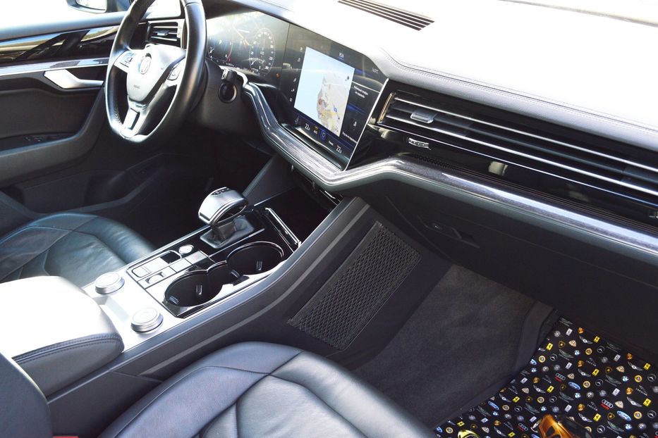 Продам Volkswagen Touareg 3.0 TDI 286 л.с. 2018 года в Одессе