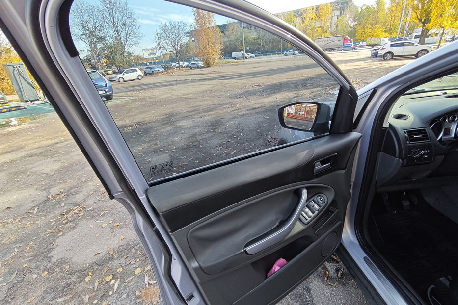 Продам Ford Kuga 2.0 Duratorq TDCi MT (140 к.с) 2011 года в Киеве